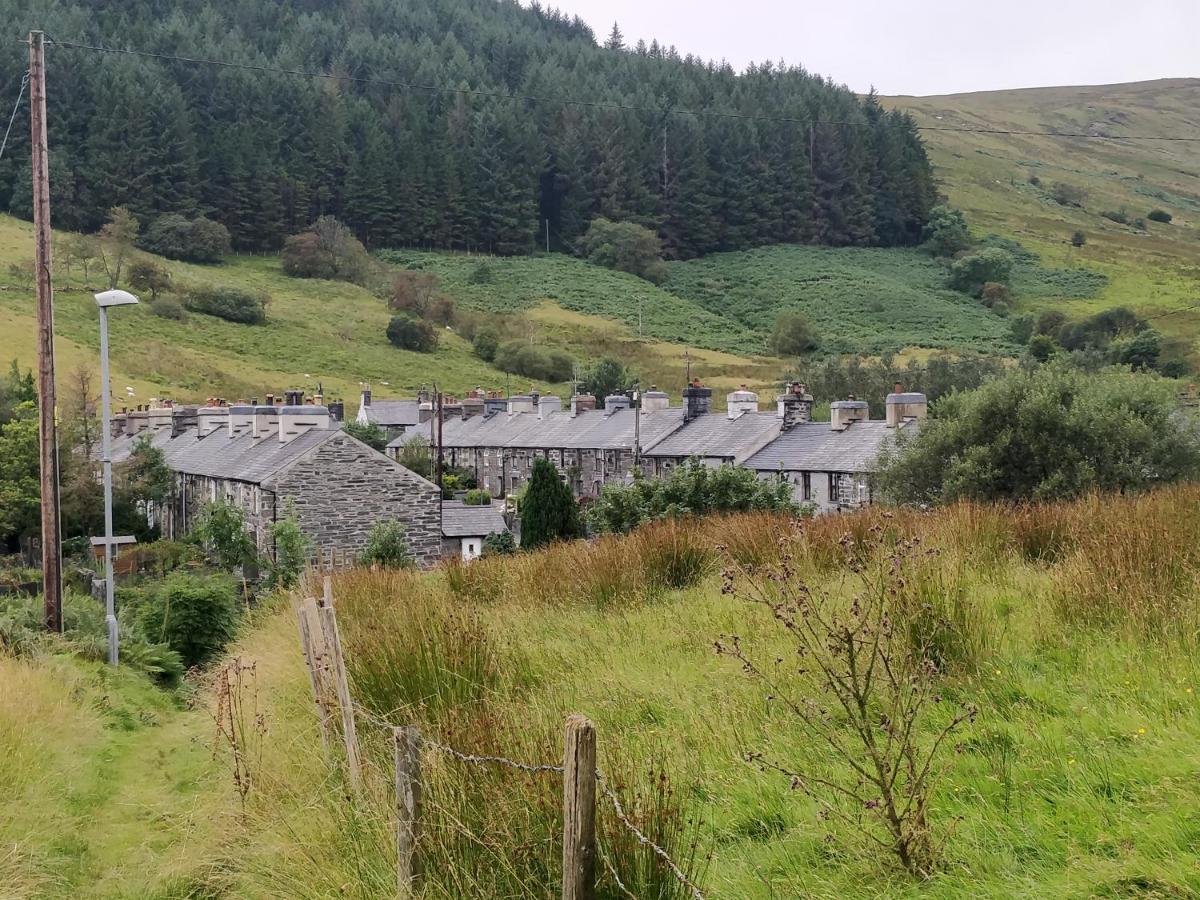 Pen Y Cwm Villa Penmachno Екстериор снимка